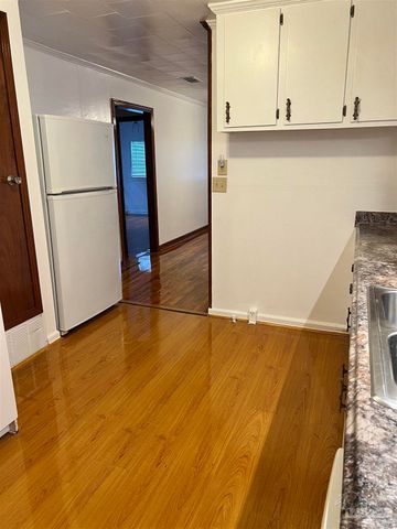 6653 Dearborn St, Milton, FL 32570