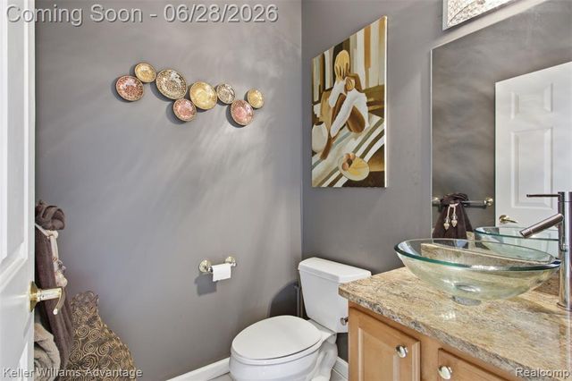 23030 Kristy Lane, Southfield, MI 48033