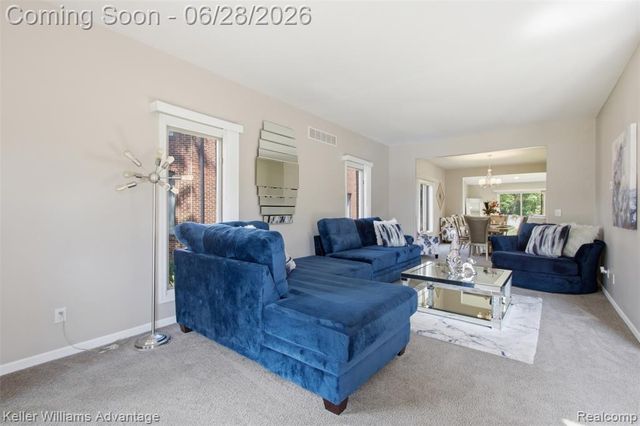 23030 Kristy Lane, Southfield, MI 48033