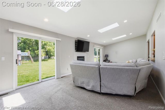 23030 Kristy Lane, Southfield, MI 48033