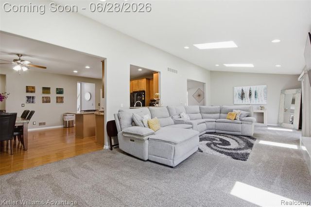 23030 Kristy Lane, Southfield, MI 48033