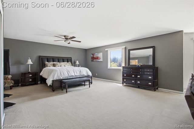 23030 Kristy Lane, Southfield, MI 48033