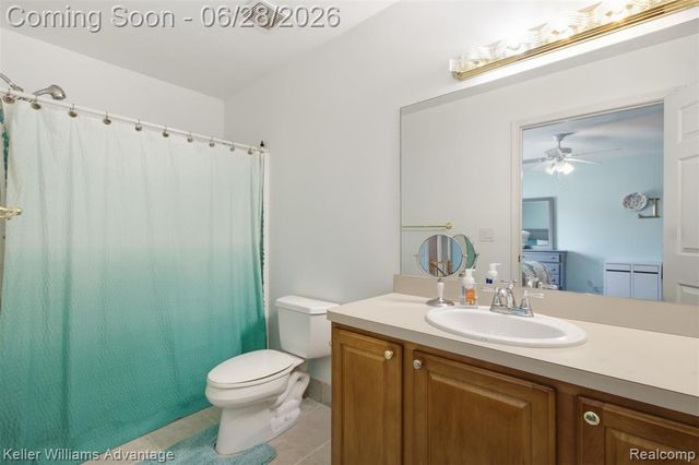 23030 Kristy Lane, Southfield, MI 48033