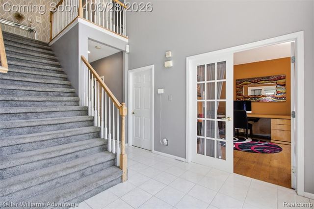23030 Kristy Lane, Southfield, MI 48033