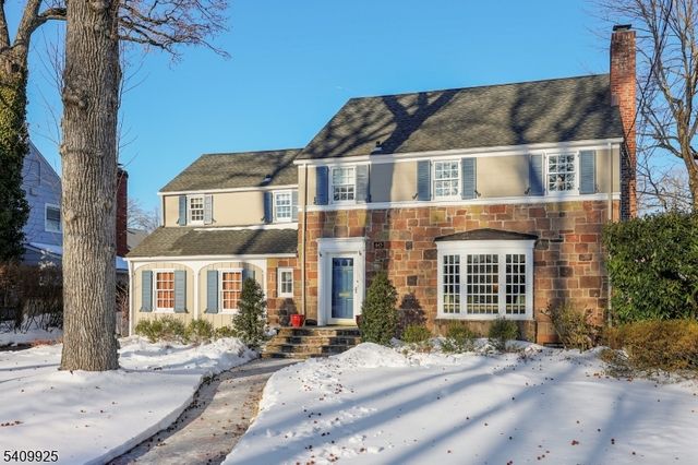 643 Nottingham Pl, Westfield Town, NJ 07090