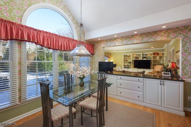 643 Nottingham Pl, Westfield Town, NJ 07090