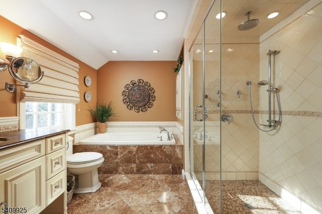 643 Nottingham Pl, Westfield Town, NJ 07090