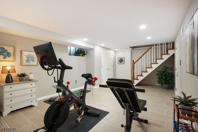 643 Nottingham Pl, Westfield Town, NJ 07090