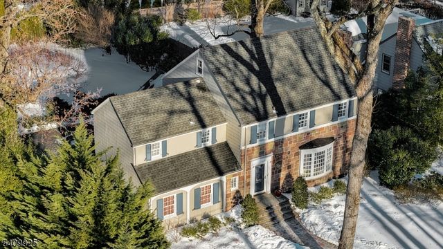 643 Nottingham Pl, Westfield Town, NJ 07090