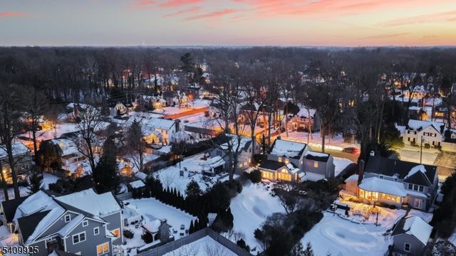 643 Nottingham Pl, Westfield Town, NJ 07090