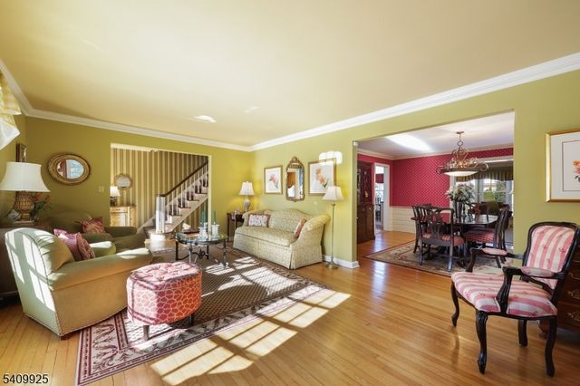 643 Nottingham Pl, Westfield Town, NJ 07090