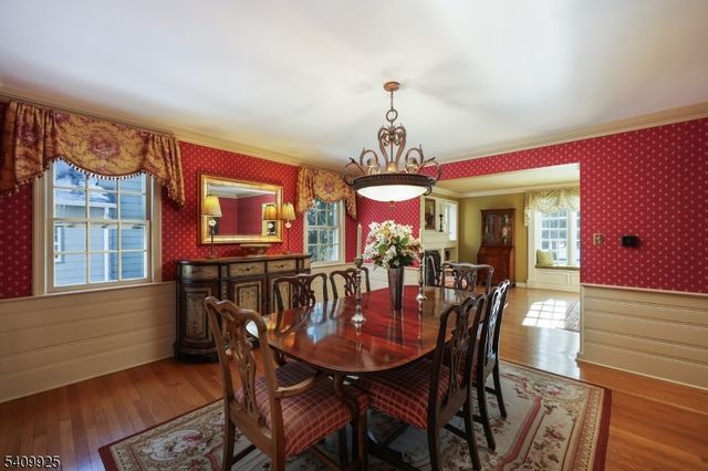 643 Nottingham Pl, Westfield Town, NJ 07090