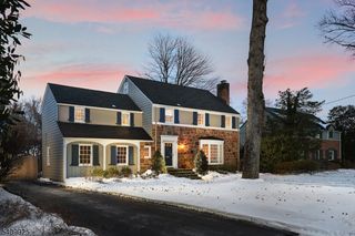 643 Nottingham Pl, Westfield Town, NJ 07090