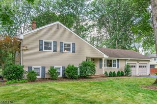 90 Greenbriar Dr, Berkeley Heights Twp., NJ 07922