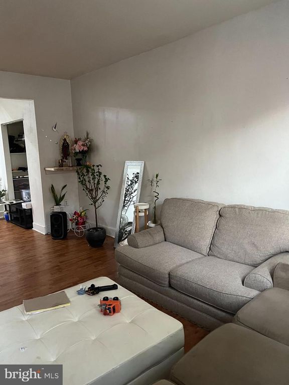 829 W RITNER ST, Philadelphia, PA 19148