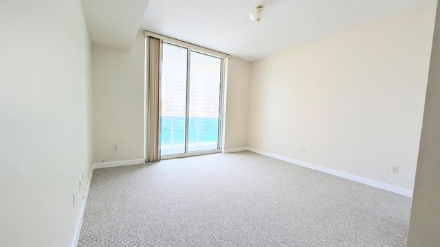 1945 S Ocean Drive 701, Hallandale Beach, FL 33009