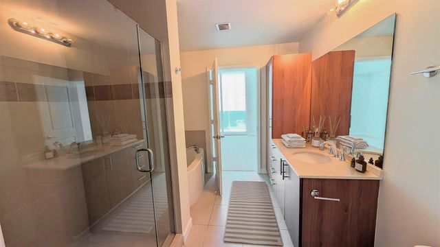 1945 S Ocean Drive 701, Hallandale Beach, FL 33009