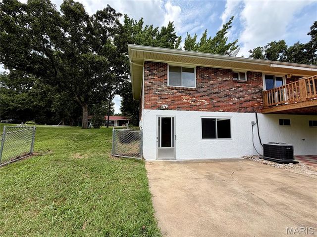 14048 Trails End Drive, De Soto, MO 63020