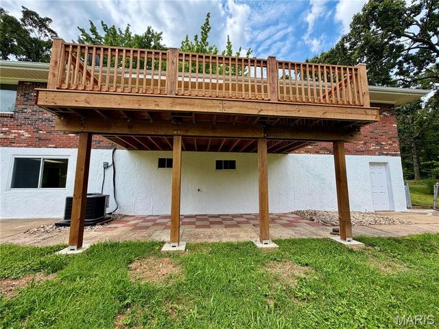 14048 Trails End Drive, De Soto, MO 63020