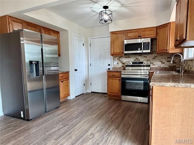 14048 Trails End Drive, De Soto, MO 63020