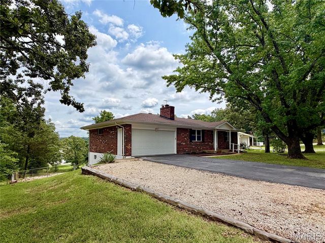 14048 Trails End Drive, De Soto, MO 63020