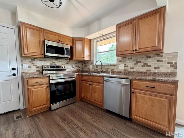 14048 Trails End Drive, De Soto, MO 63020
