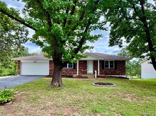 14048 Trails End Drive, De Soto, MO 63020