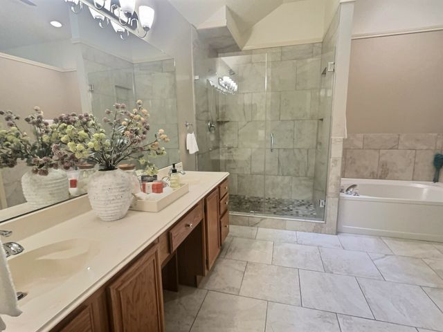 806 Red Oak Drive, Lewisville, TX 75067
