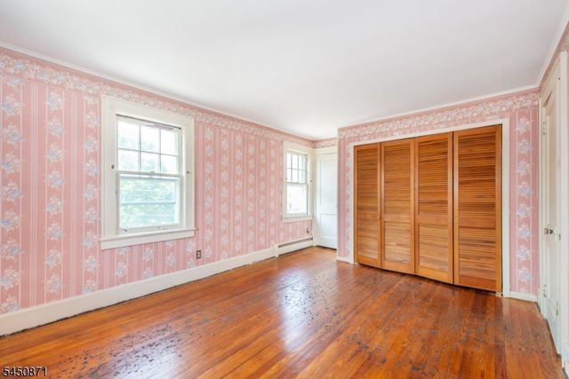 135 W Colfax Ave, Roselle Park Boro, NJ 07204