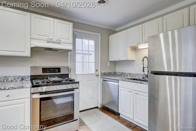 703 Gardenia Avenue, Royal Oak, MI 48067