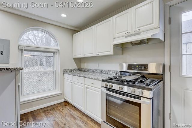 703 Gardenia Avenue, Royal Oak, MI 48067