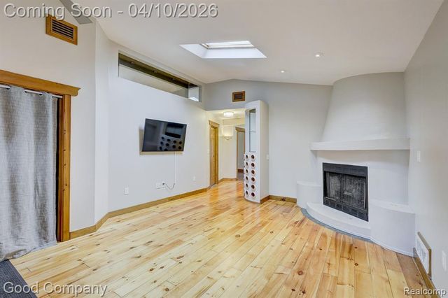 703 Gardenia Avenue, Royal Oak, MI 48067
