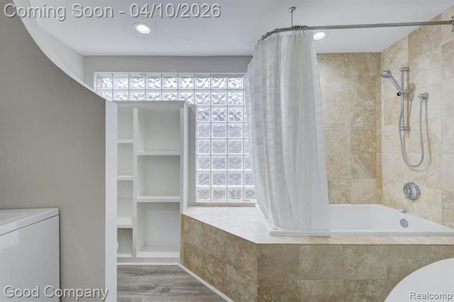 703 Gardenia Avenue, Royal Oak, MI 48067