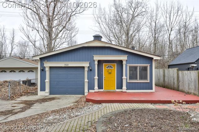 703 Gardenia Avenue, Royal Oak, MI 48067
