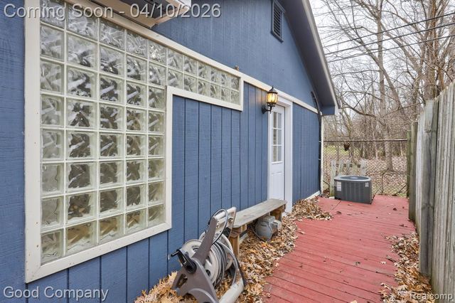 703 Gardenia Avenue, Royal Oak, MI 48067