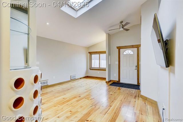 703 Gardenia Avenue, Royal Oak, MI 48067