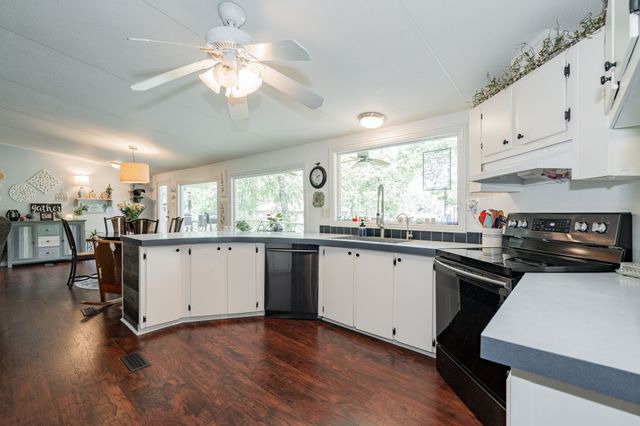 210 Victor Court, Trinidad, TX 75163