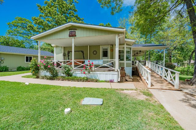 210 Victor Court, Trinidad, TX 75163