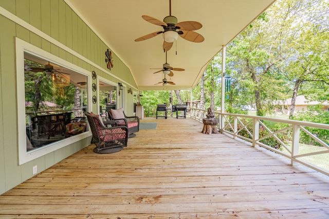 210 Victor Court, Trinidad, TX 75163