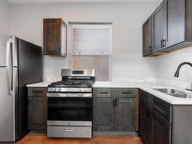 5431 S Indiana Avenue 1, Chicago, IL 60615