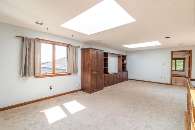 586 Old Coach Road, Lyndon, VT 05851