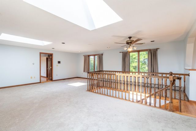 586 Old Coach Road, Lyndon, VT 05851