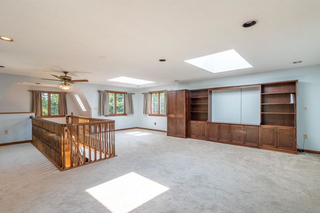 586 Old Coach Road, Lyndon, VT 05851