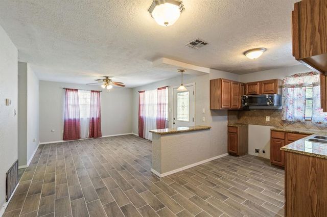 526 NW Glendale Drive, Lawton, OK 73507