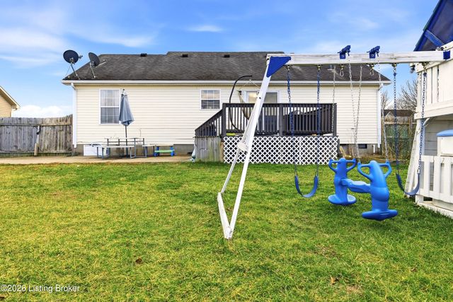 291 Lakes Of Dogwood Blvd, Shepherdsville, KY 40165