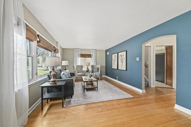 2445 N 80th STREET, Wauwatosa, WI 53213