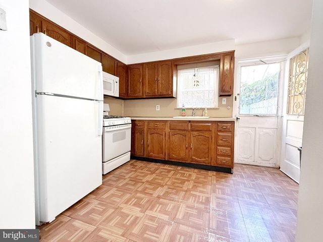 803 LATONA ST, Philadelphia, PA 19147