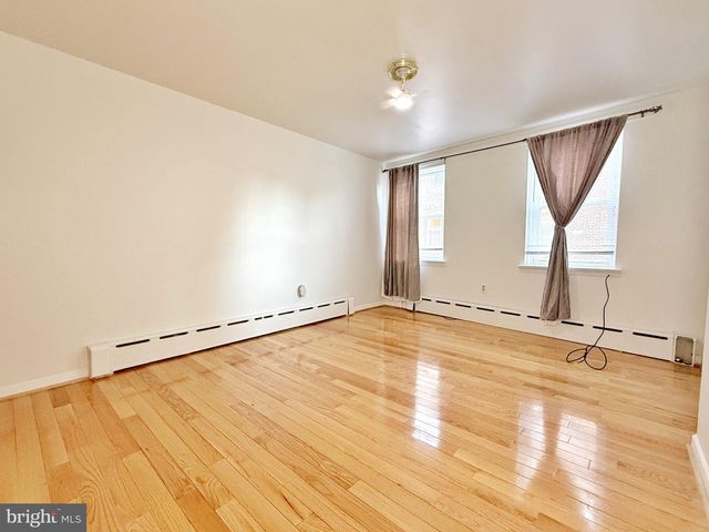 803 LATONA ST, Philadelphia, PA 19147