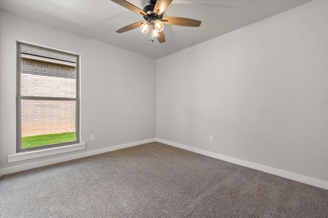 7004 14th Street, Lubbock, TX 79416