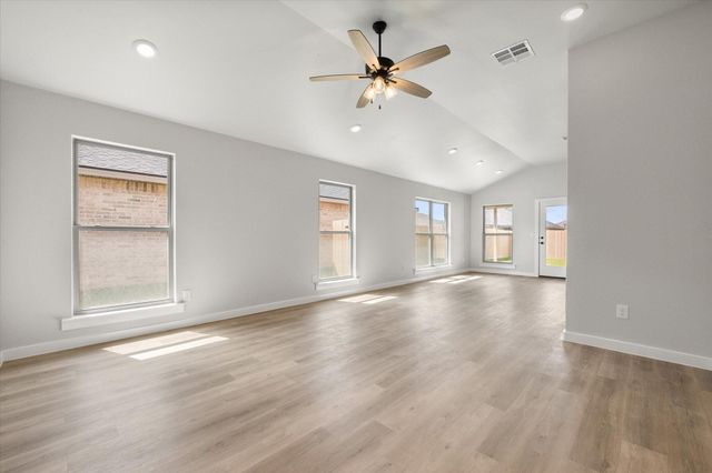 7004 14th Street, Lubbock, TX 79416